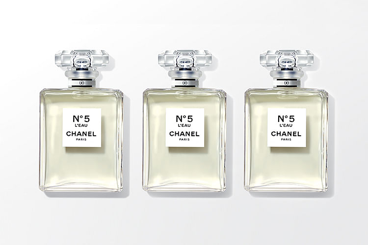The Latest Chanel No 5 Perfume Is Refreshingly Modern - Female