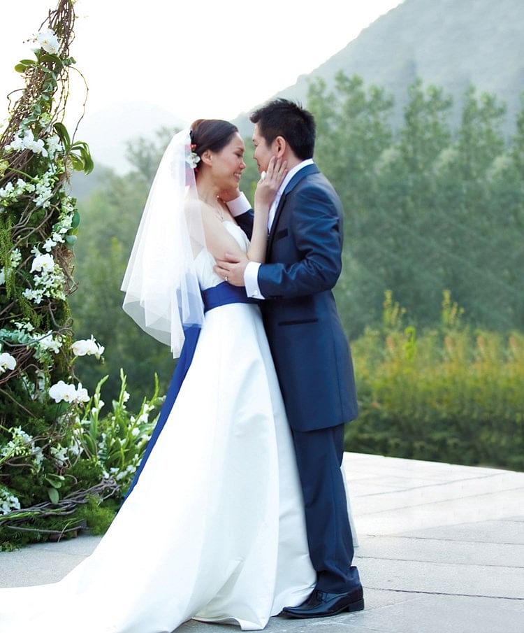 A Romantic Wedding At The Commune Of The Great Wall 3